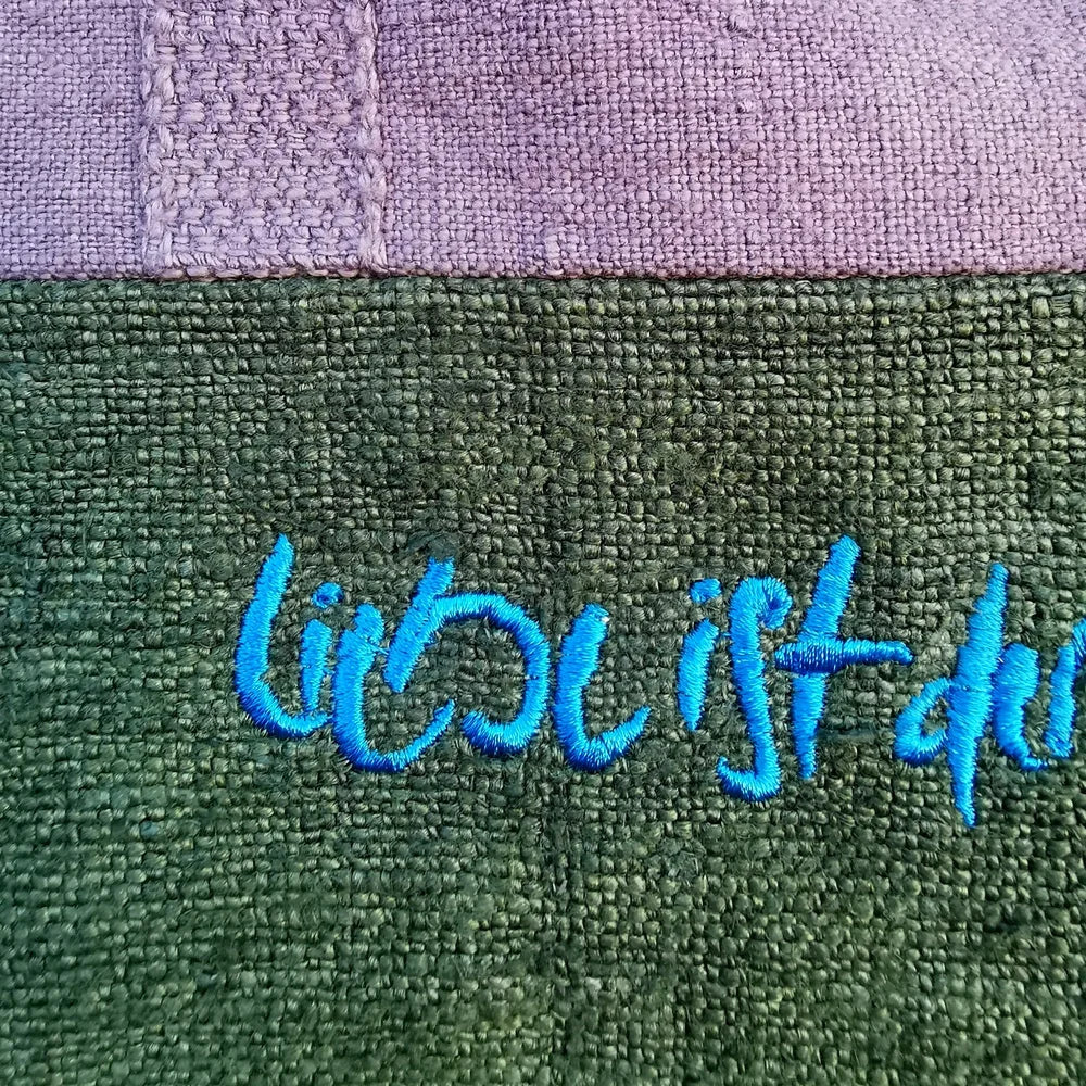 Luxus Schultertasche „Liebe ist der Schlüssel“ – Sign by Jwala®, exklusive Bauernleinen-Tasche, liebevoll gefertigt, Premium-Qualität für Freizeit, Ausgehen und Geschenkideen