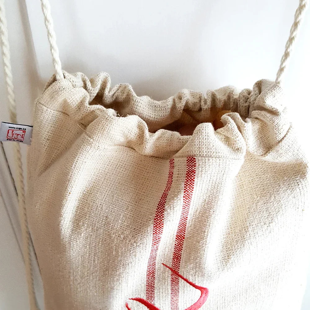 Handgemachter Rucksack „Liebe“ aus Bauernleinen – Original von Sign by Jwala®, limitiertes Einzelstück, hochwertiges Accessoire für Inspiration, Achtsamkeit und Lebensfreude