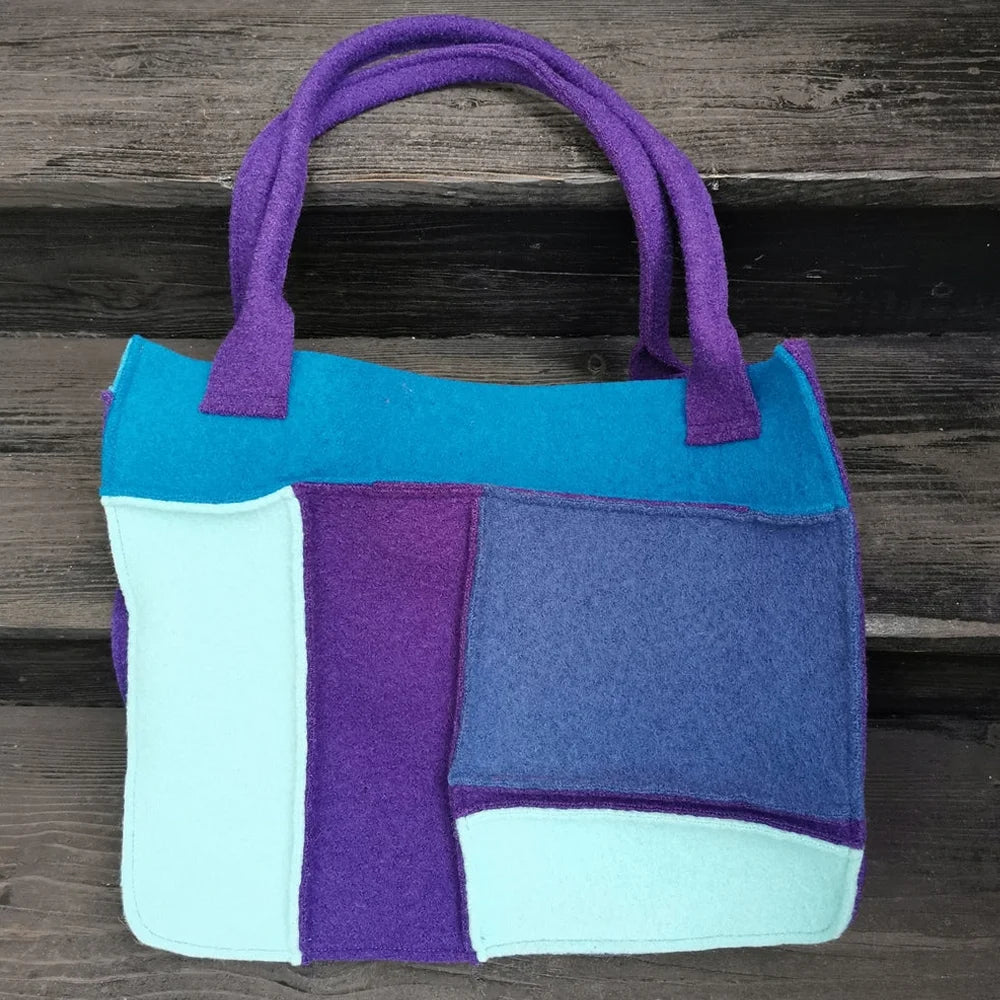 Handgemachter Yoga-Shopper „schwerelos“ – Original von Sign by Jwala®, limitiertes Einzelstück, modische Tragetasche, bestickt mit Sign „schwerelos“ für Yoga-Liebhaber*innen