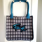 Exklusiver Shopper „Freude“ Karo Türkis – handgefertigte Tragetasche, Original von Sign by Jwala®, Limited Edition, hochwertiges Accessoire für Alltag, Shopping und Reisen