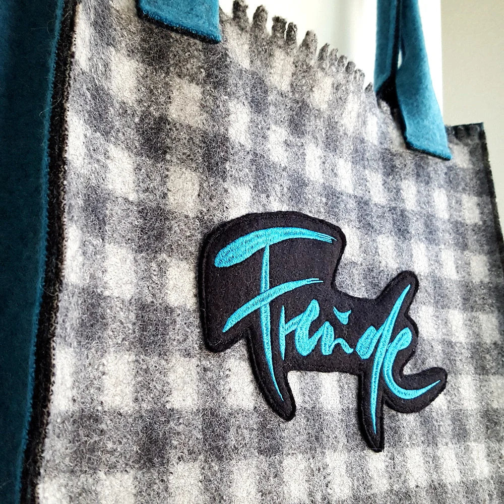 Original Shopper „Freude“ Karo Türkis – SignShop.Tirol, einzigartige Tasche, handgemacht, wertvolles Accessoire für Alltag, Freizeit und Individualität