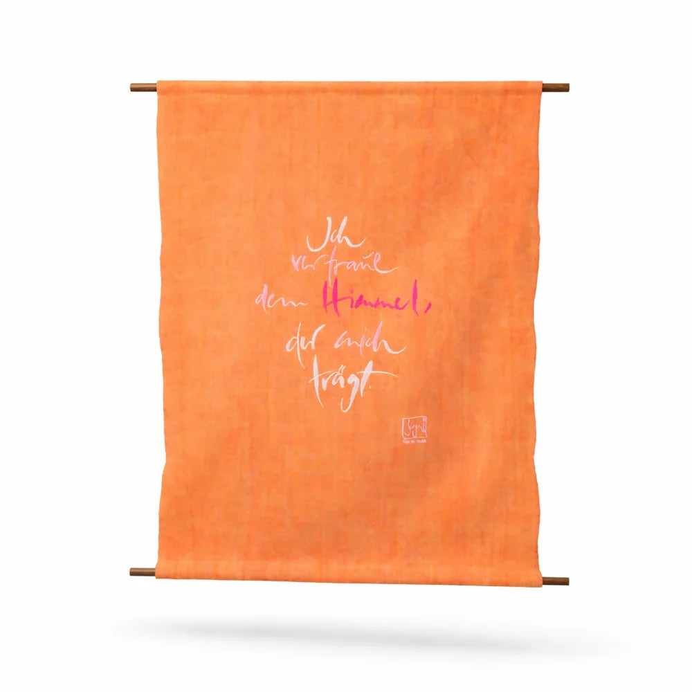 Hochwertiger spiritueller Wandteppich als Unikat im SignShop Tirol – exklusive Wanddeko „Haussegen – Ich vertraue dem Himmel“ für anspruchsvolle Kunstliebhaber und Kunstliebhaberinnen