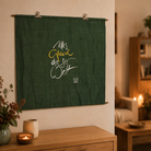 Premium Wandbild „Haussegen Alles Glück dieser Welt“ – Sign by Jwala® Originaldruck, hochwertige Leinwand mit Fingerzeige Karte, spirituelle Kunst, Unikat aus Tirol