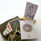 Exklusives Orakelkarten-Set „Fingerzeige“ mit Hahnentritt Grün und Linde – handgefertigte Bauernleinen-Tasche aus dem SignShop Tirol für Sinnsuchende