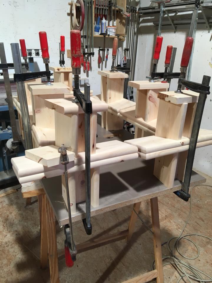 Zirbenholz-Meditationshocker "Stille"