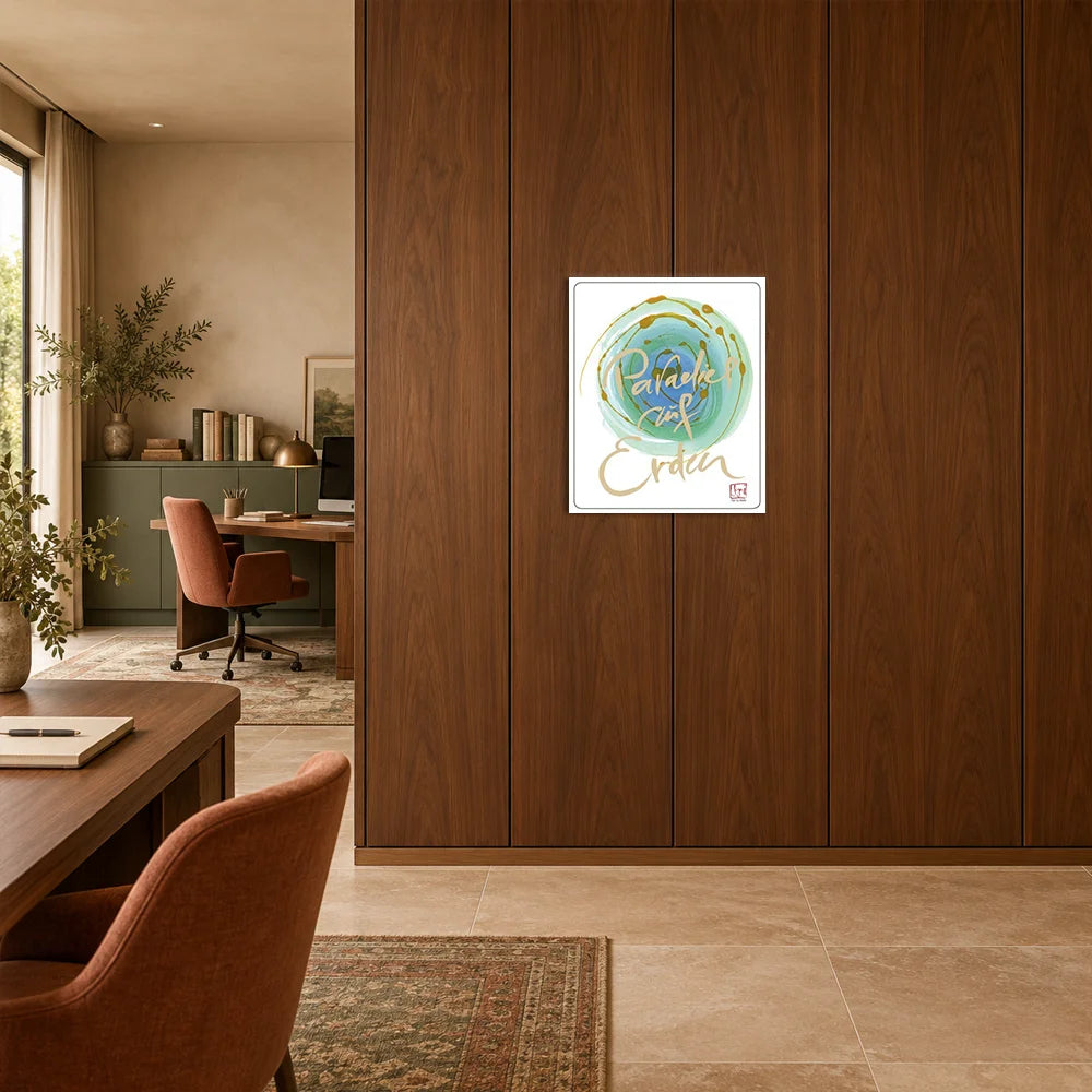 Künstlerisches Design-Poster Sign by Jwala®️ „Paradise auf Erden“ mit fließenden gold-türkisen Strukturen auf einer eleganten Bürotrennwand.