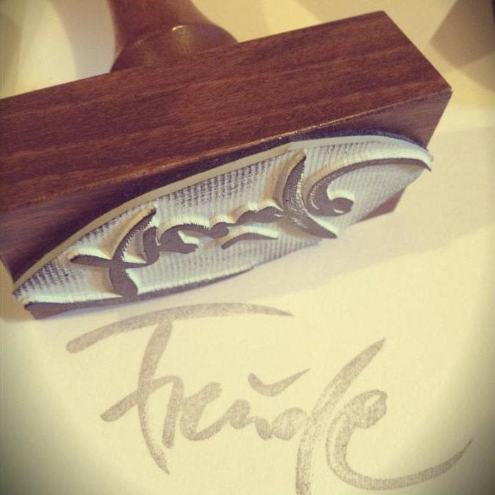 Stempel "Freude" aus Nussholz