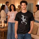 Schwarzes Bio Baumwoll T-Shirt für Herren mit persönlicher Botschaft, hochwertig bedruckt für Yoga, Büro und Alltag