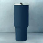 Vakuumisolierter XXL Edelstahlbecher mit Griff in Blau 1200ml für personalisierte Gravur mit Signs by Jwala