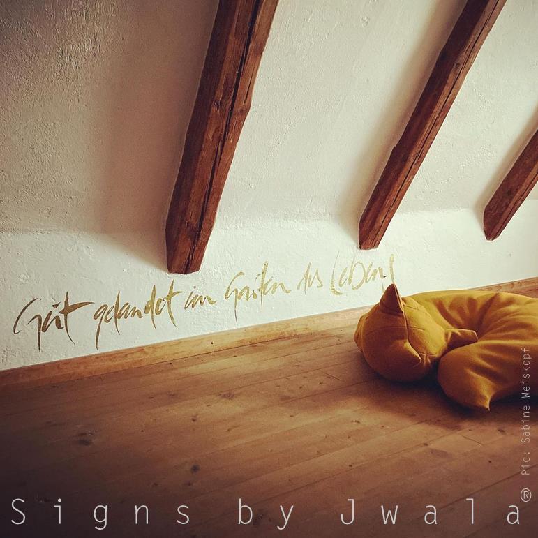 Wandtattoo "Gut gelandet im Garten des Lebens."